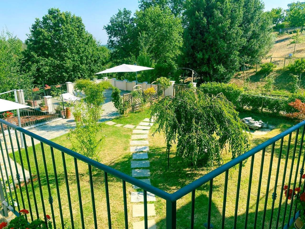 Cascina Spazio Indaco Castagnole Monferrato Bagian luar foto